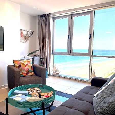 Beach Apartment- Breathtaking Views With Bomb Shelter Herzelia Exterior foto