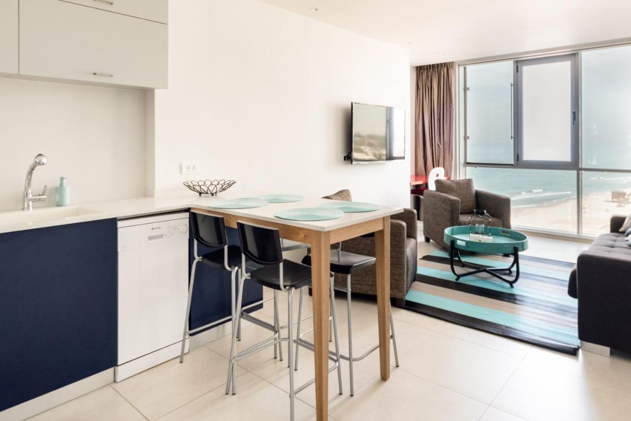 Beach Apartment- Breathtaking Views With Bomb Shelter Herzelia Exterior foto